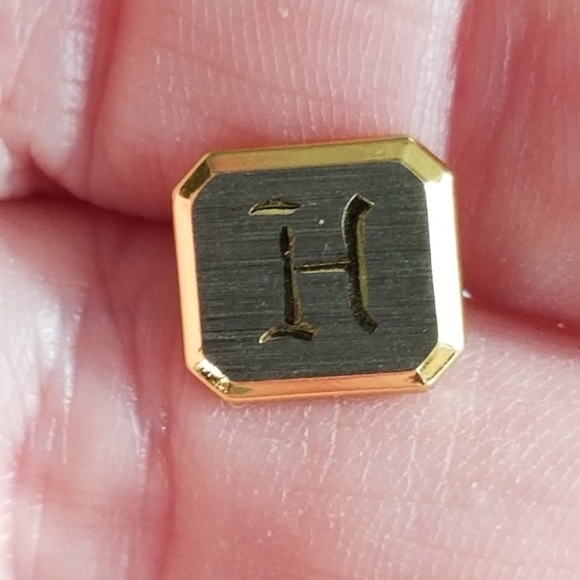 Relisted - Vintage letter H tie pin tack tac monogram initial gold silver - Picture 2 of 14